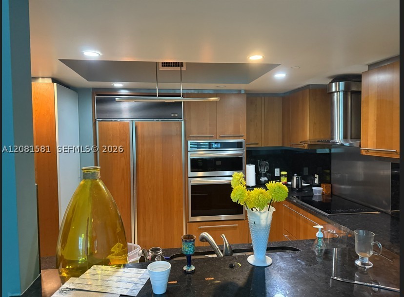 9401 Collins Ave #405