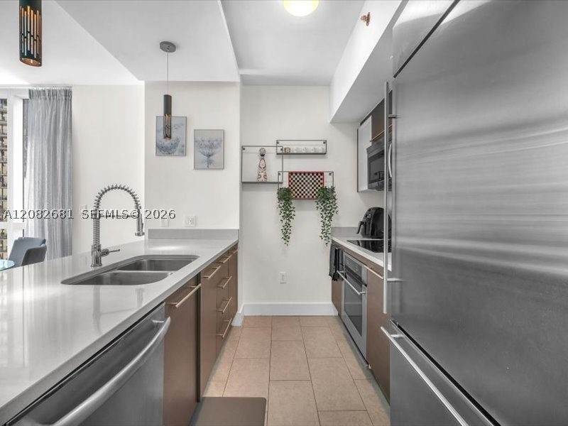 image 500 Brickell West11