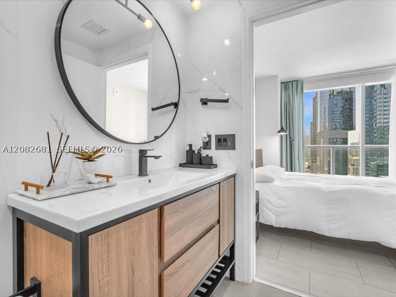 image 500 Brickell West19