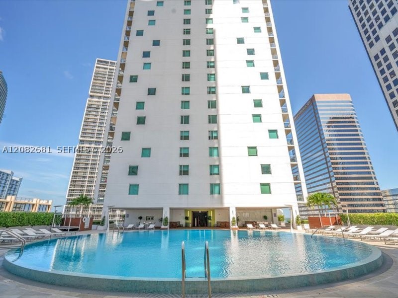 image 500 Brickell West26