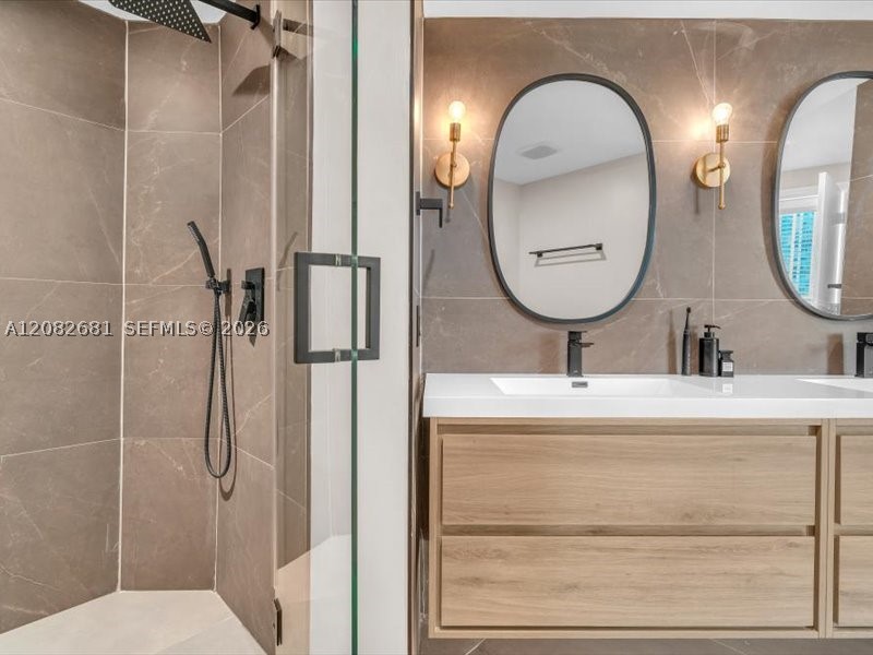 image 500 Brickell West6