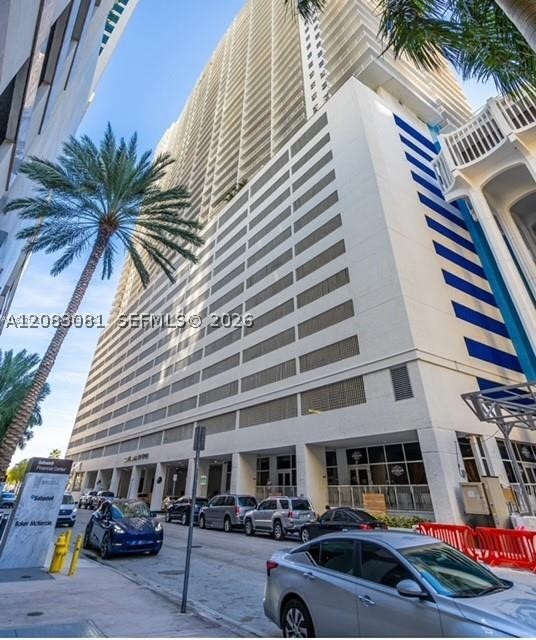 1200 Brickell Bay Dr #3206