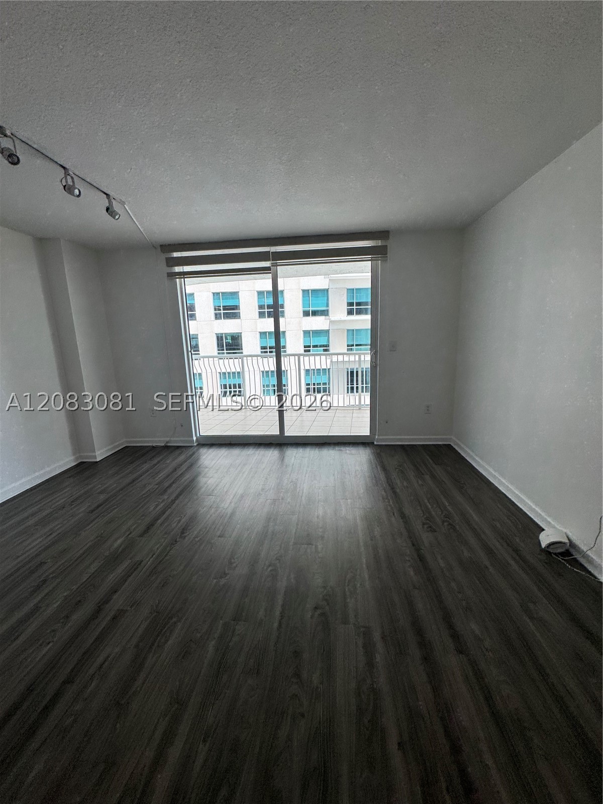 image The Club At Brickell Bay15