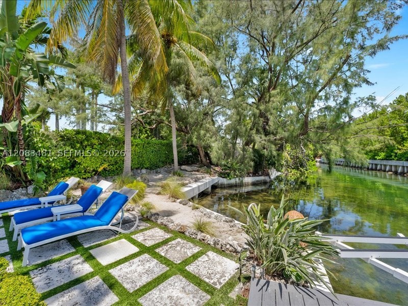 1150 N Biscayne Pt Rd Miami Beach, FL 33141