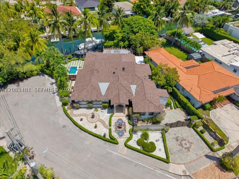 1150 N Biscayne Pt Rd Miami Beach, FL 33141