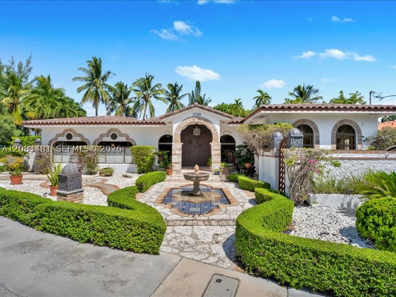 1150 N Biscayne Pt Rd Miami Beach, FL 33141