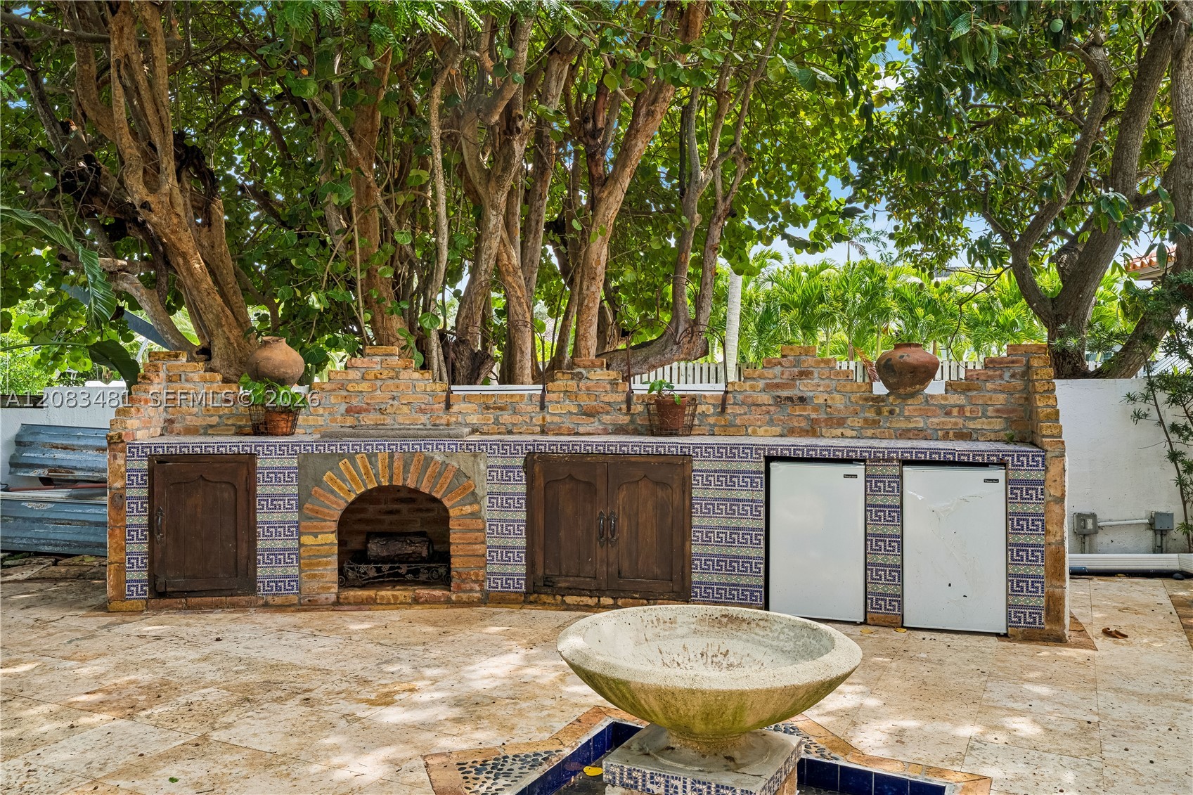 1150 N Biscayne Pt Rd Miami Beach, FL 33141