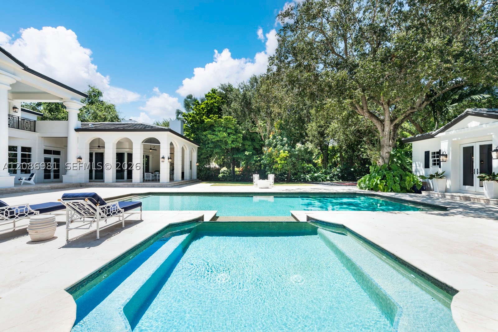 6045 SW 106th St Pinecrest, FL 33156