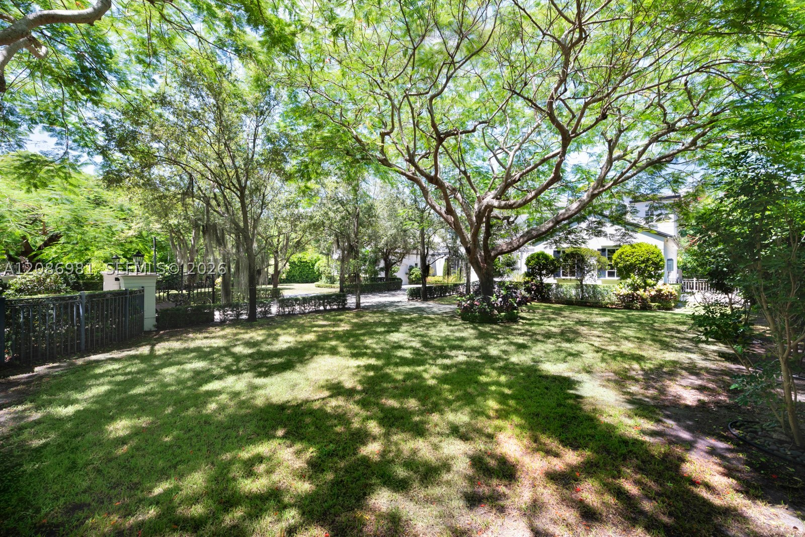 6045 SW 106th St Pinecrest, FL 33156