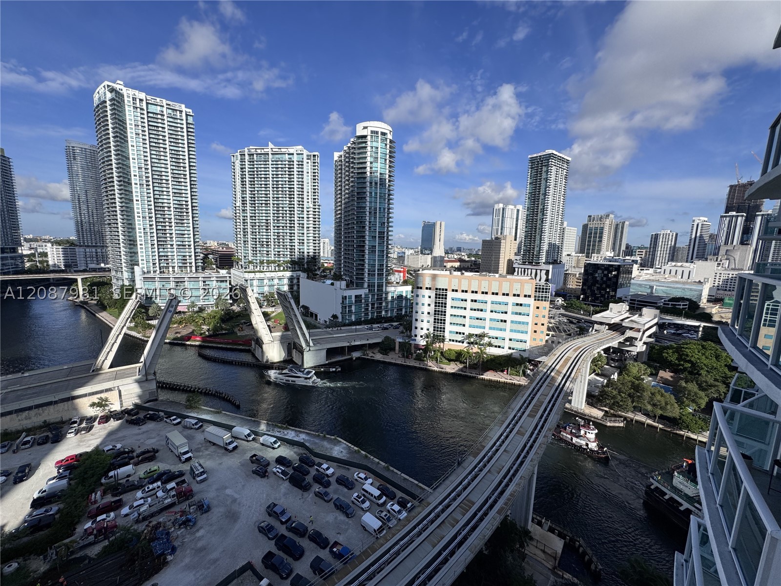 image Brickell on the River North24