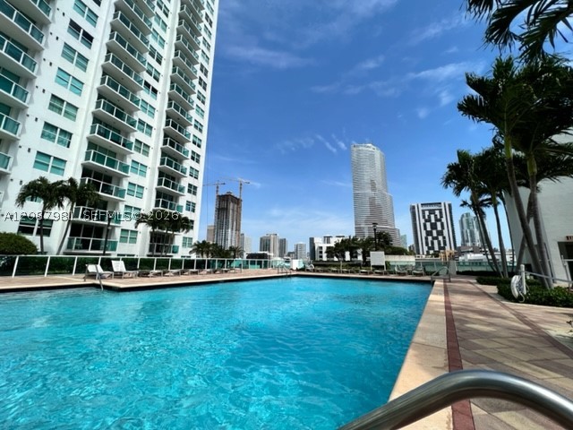 image Brickell on the River North36
