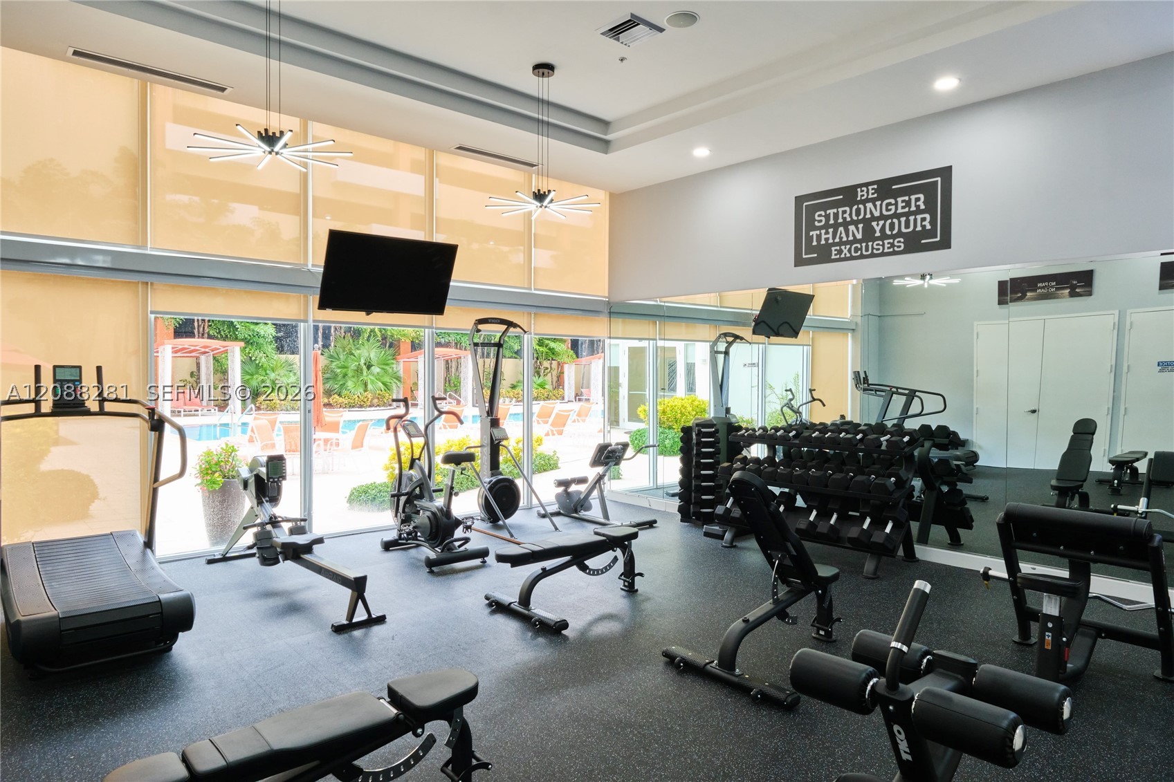image The Venture at Aventura15
