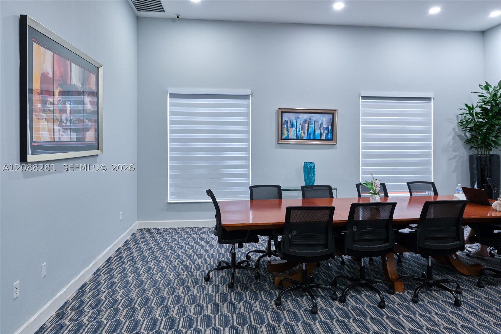 image The Venture at Aventura24