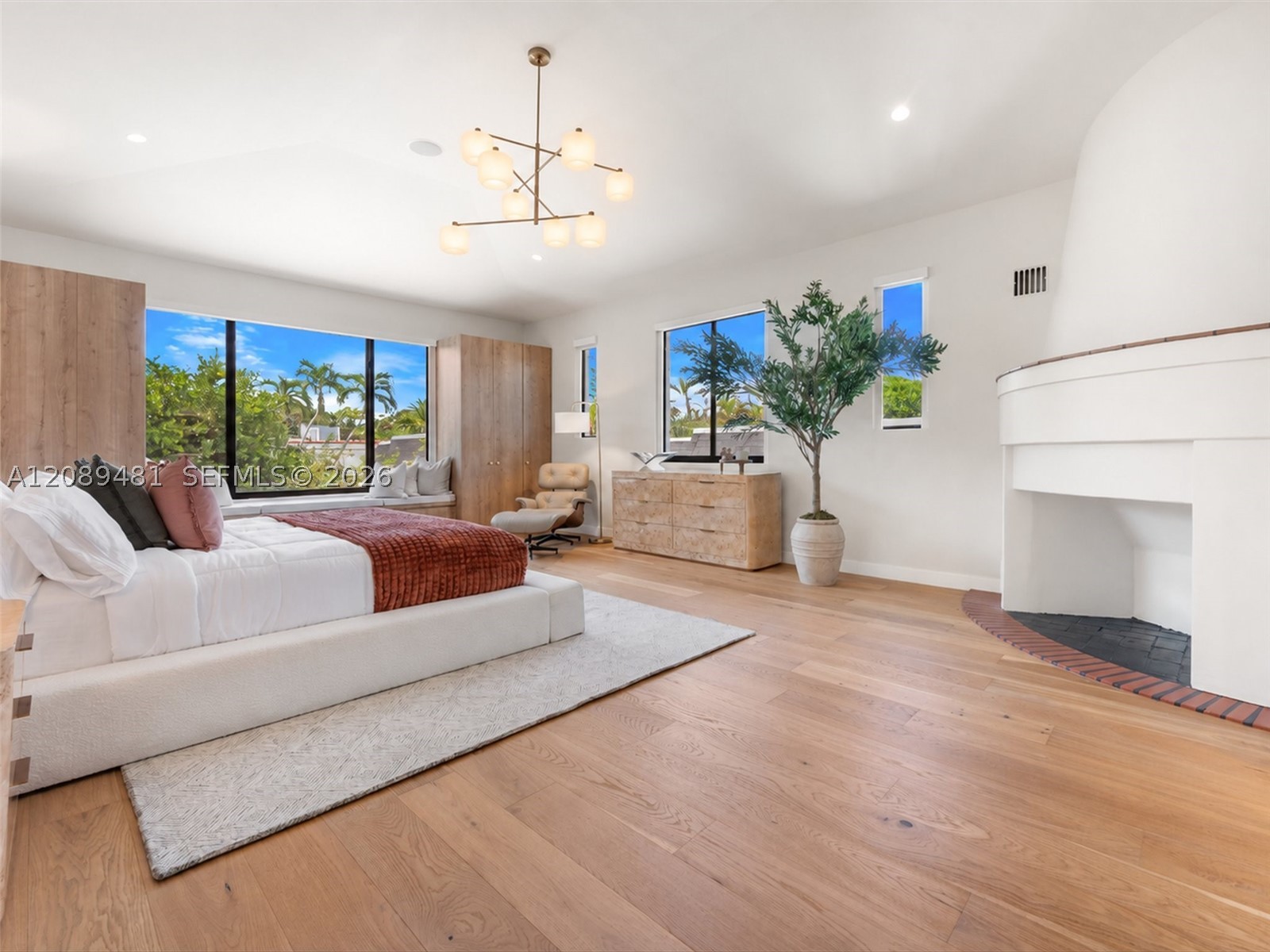 510 W 30th St Miami Beach, FL 33140