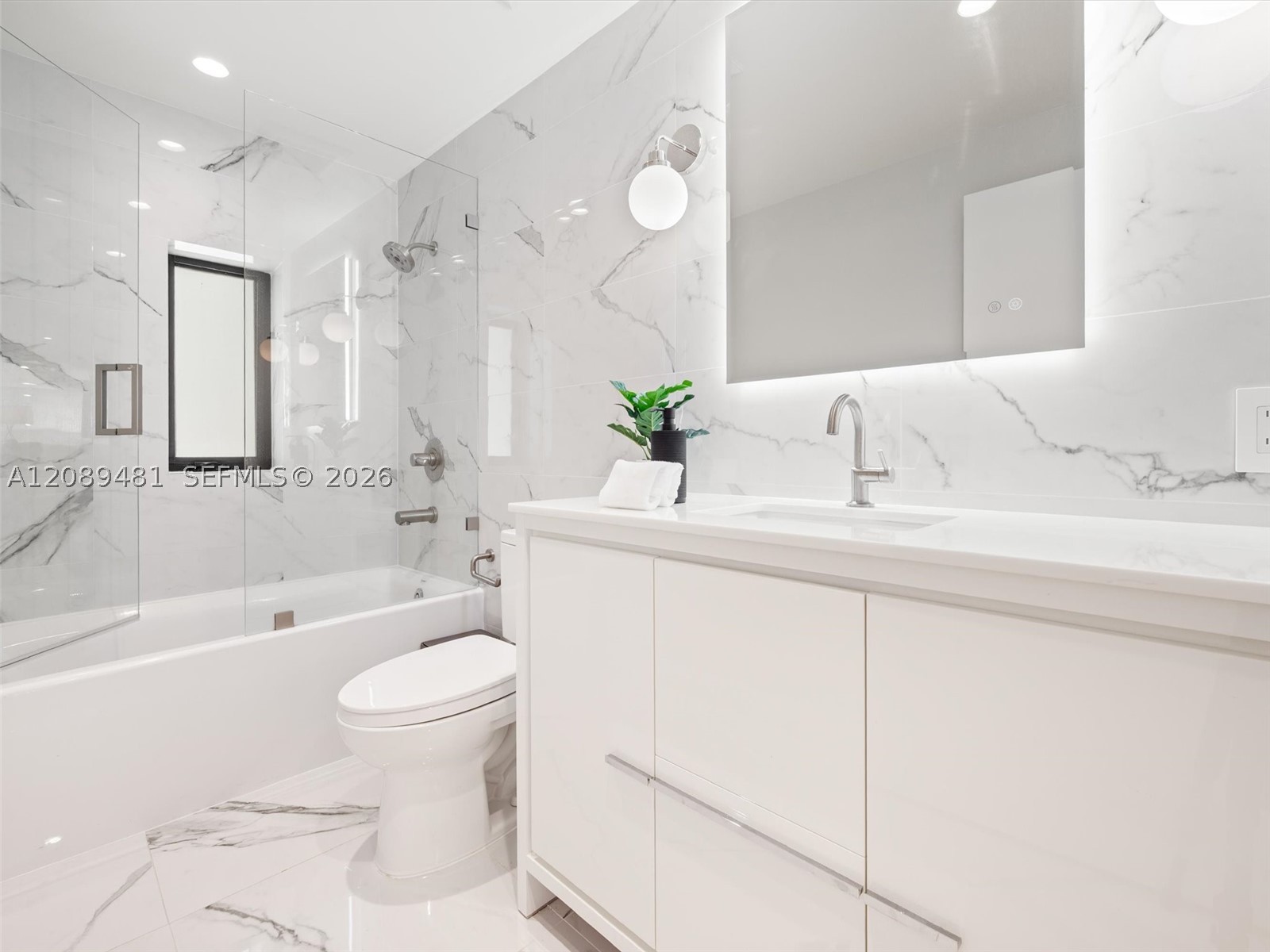 510 W 30th St Miami Beach, FL 33140