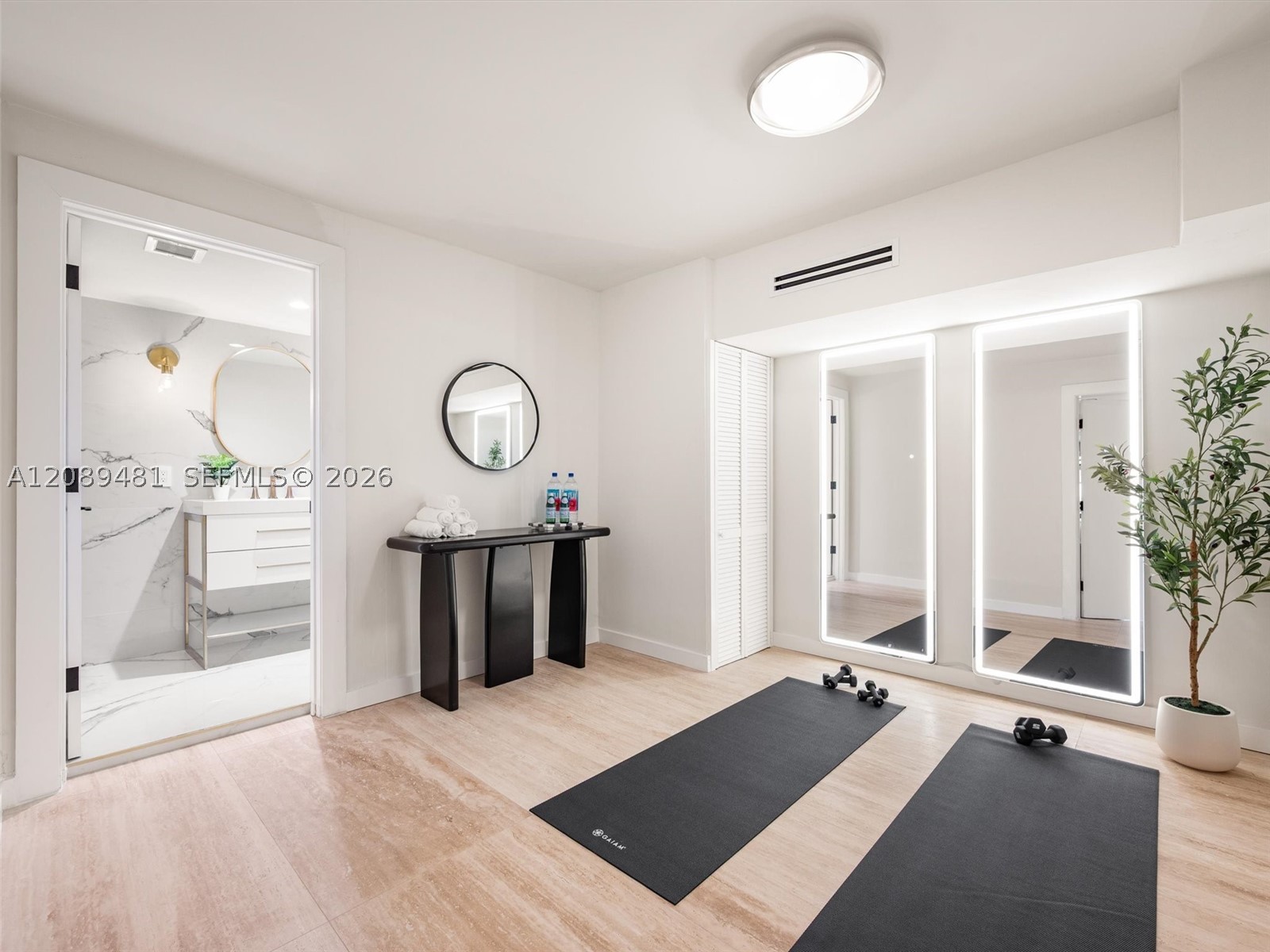 510 W 30th St Miami Beach, FL 33140