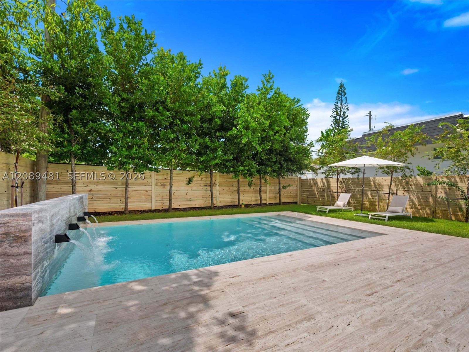 510 W 30th St Miami Beach, FL 33140