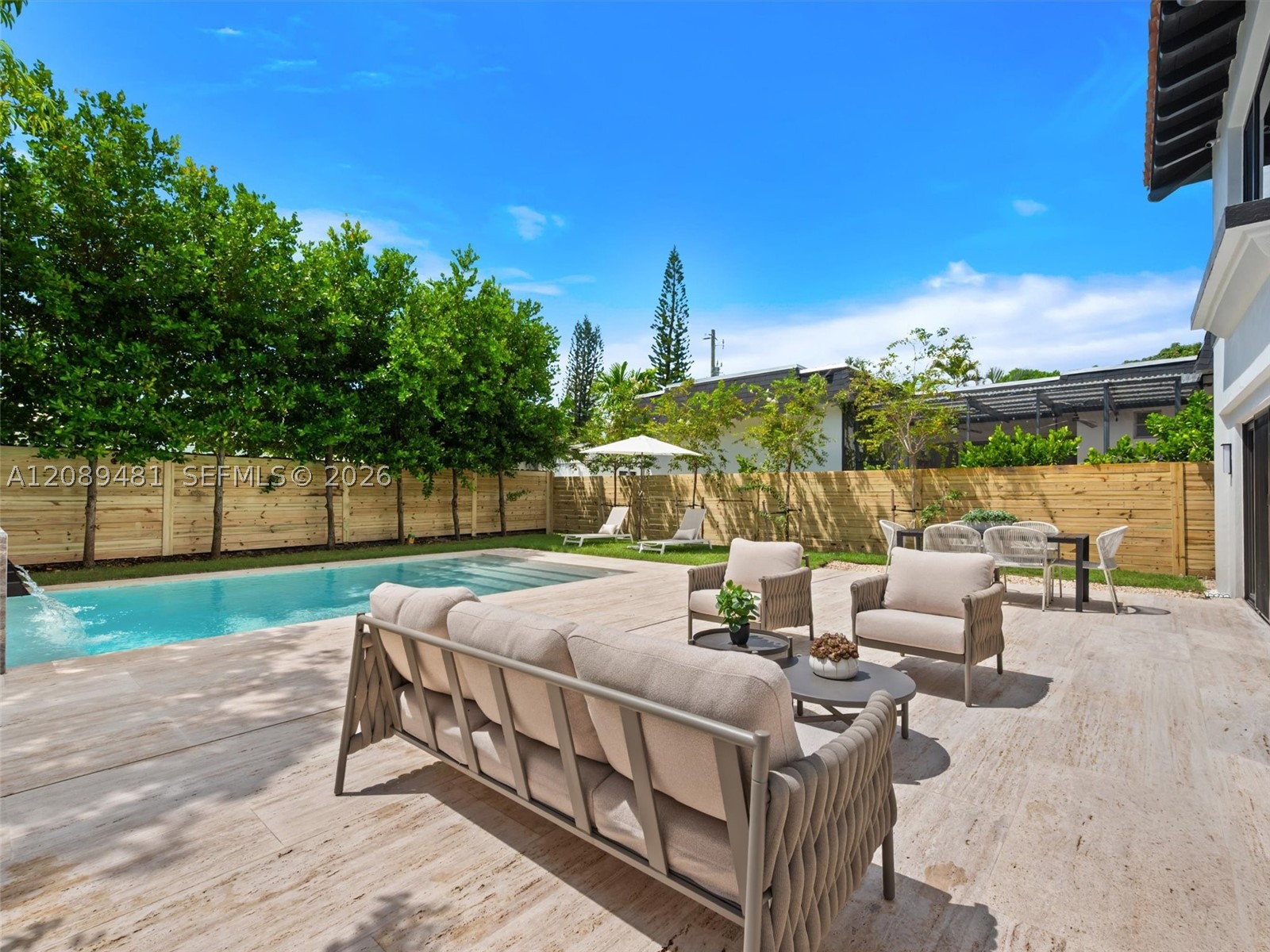 510 W 30th St Miami Beach, FL 33140