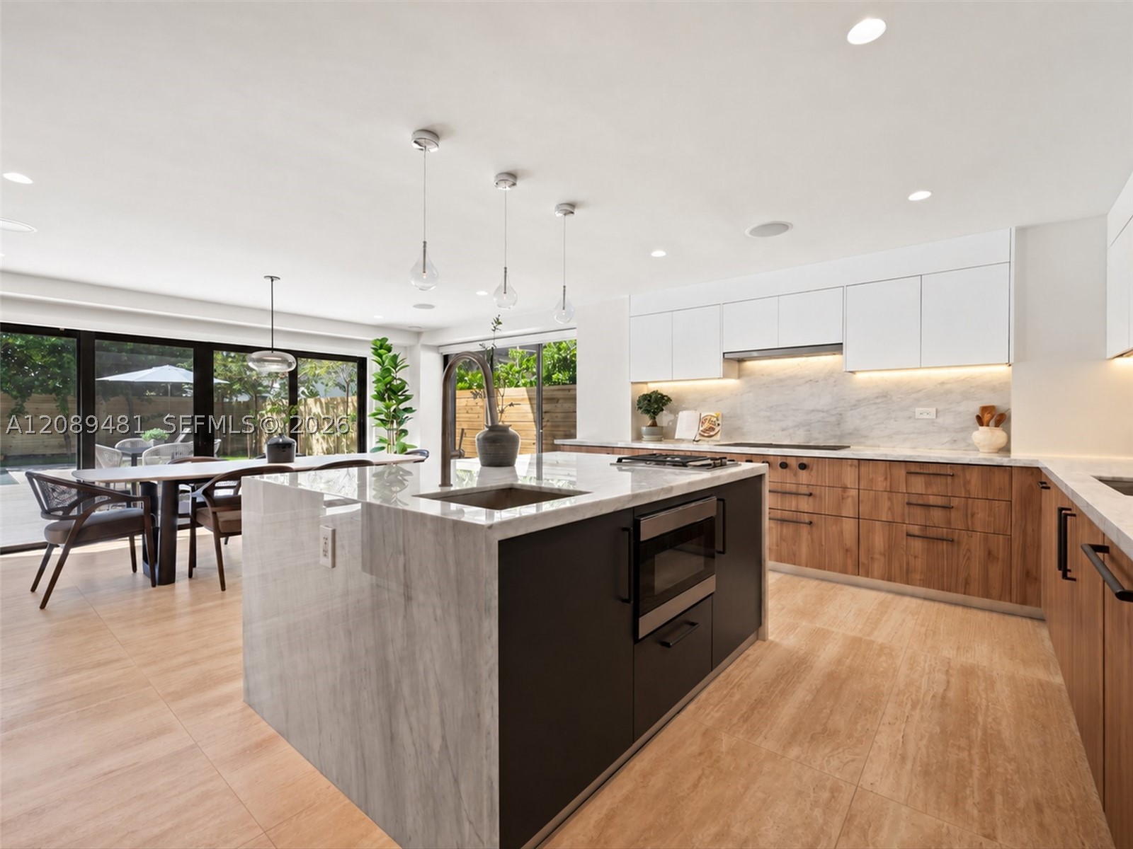 510 W 30th St Miami Beach, FL 33140