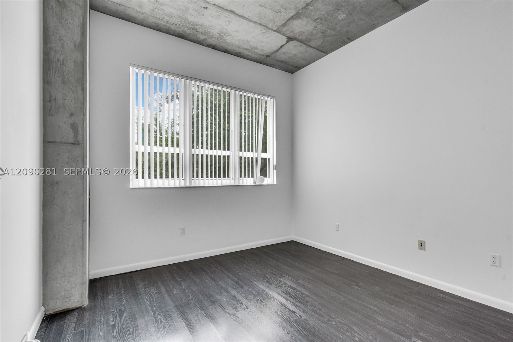 image Cite on the Bay West12