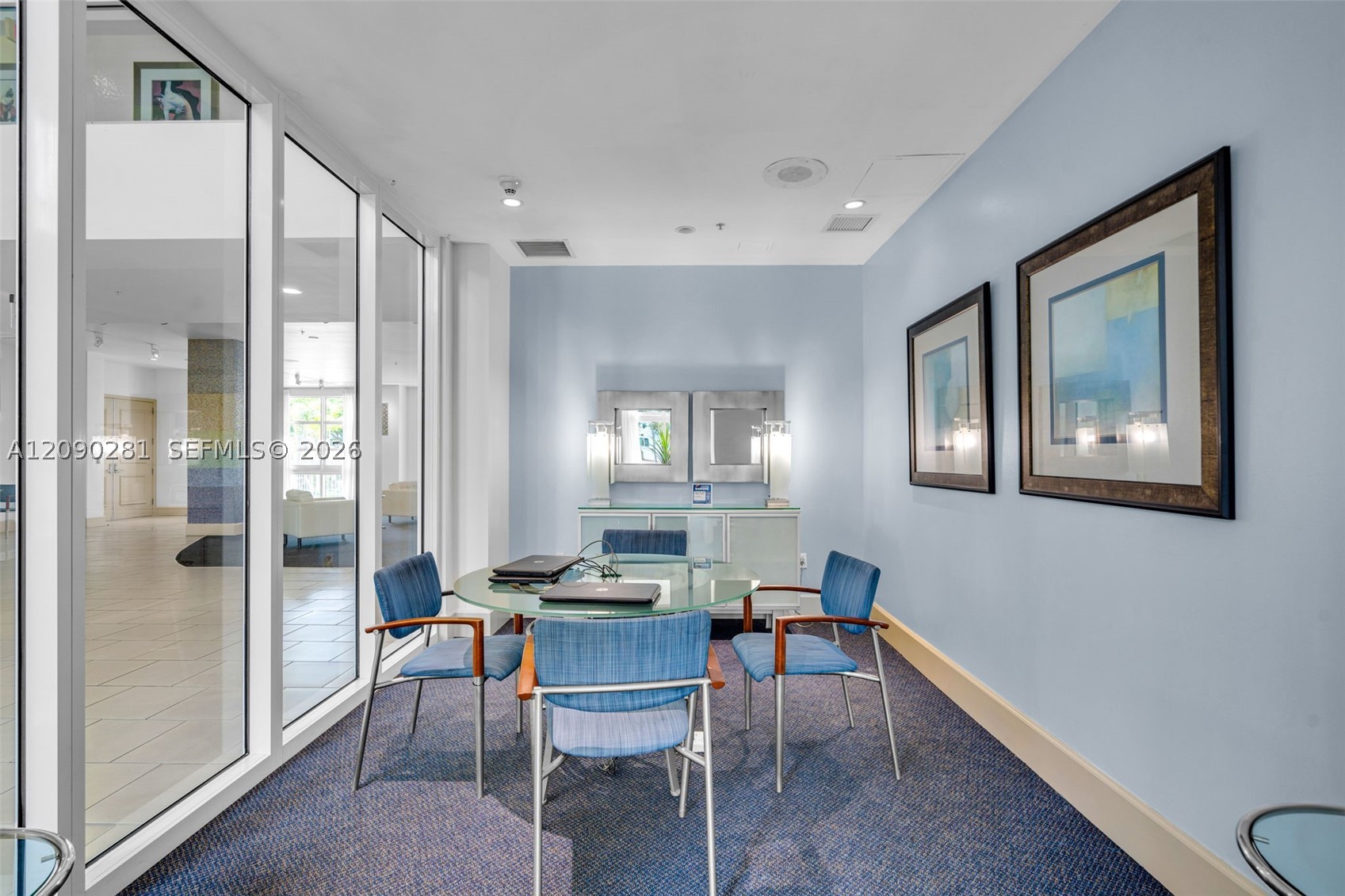 image Cite on the Bay West38