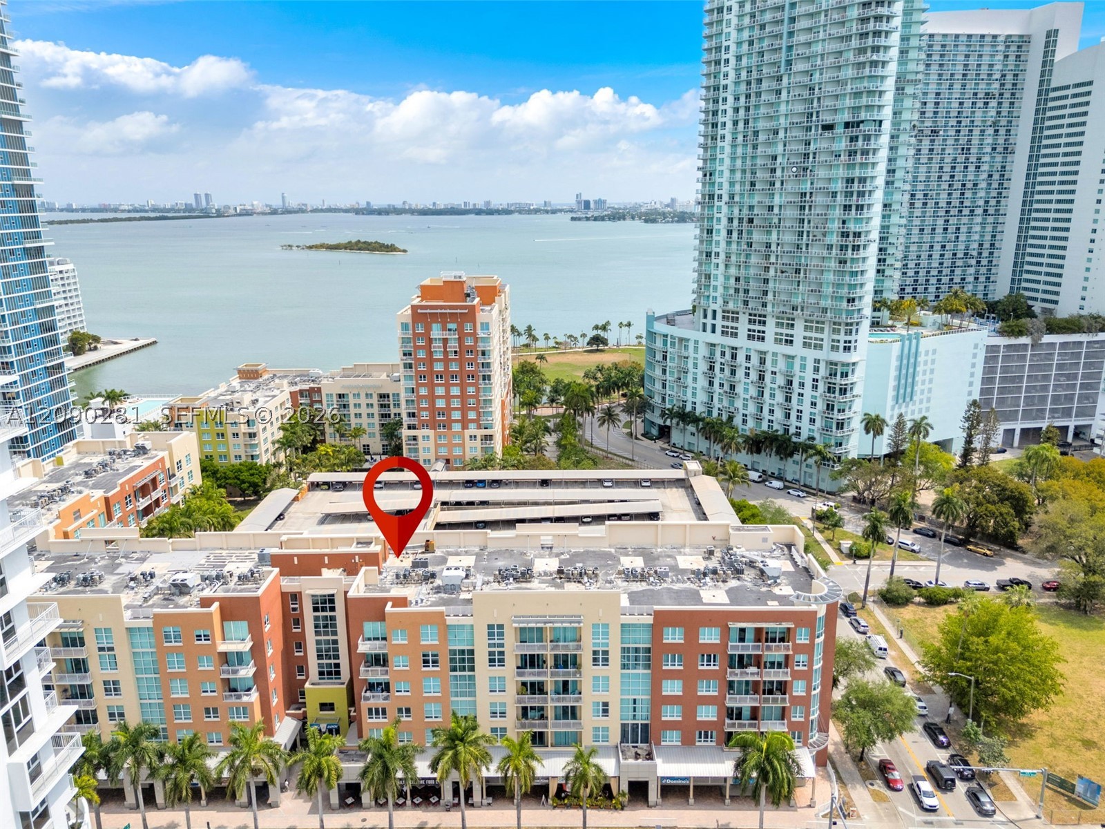image Cite on the Bay West41