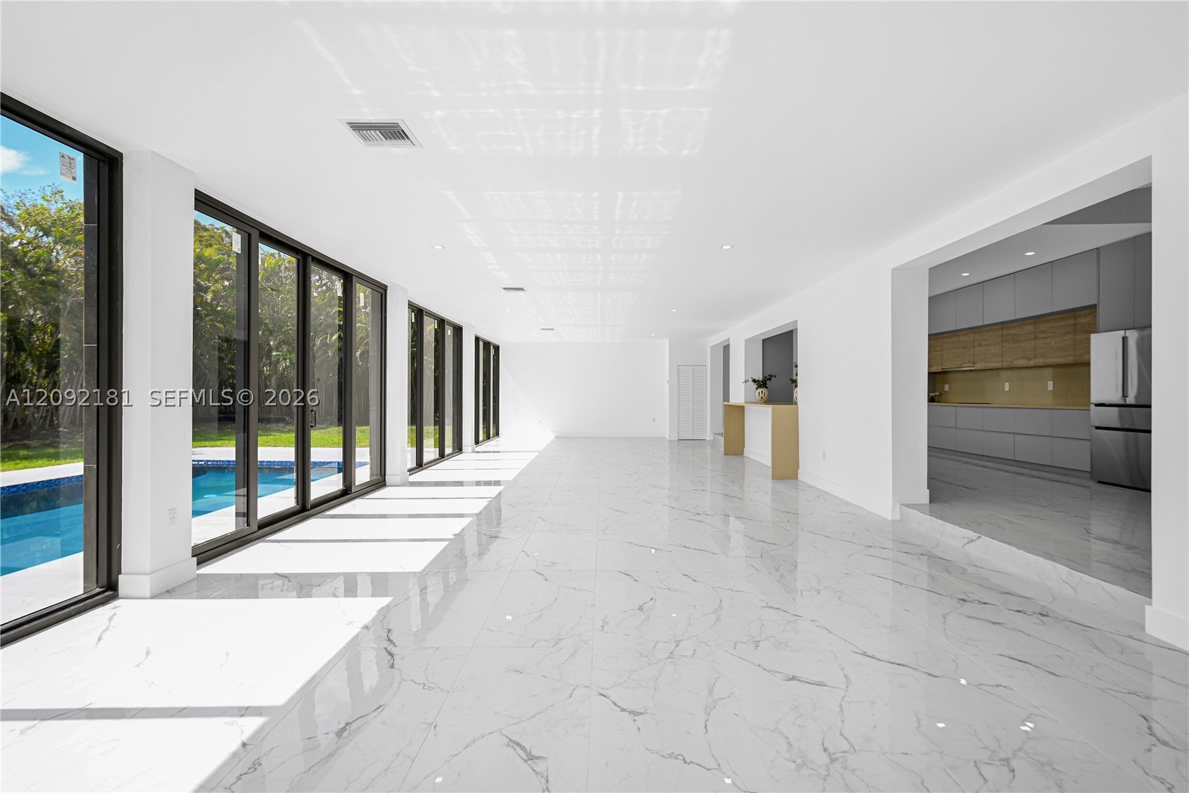 9505 SW 67th Ave Pinecrest, FL 33156