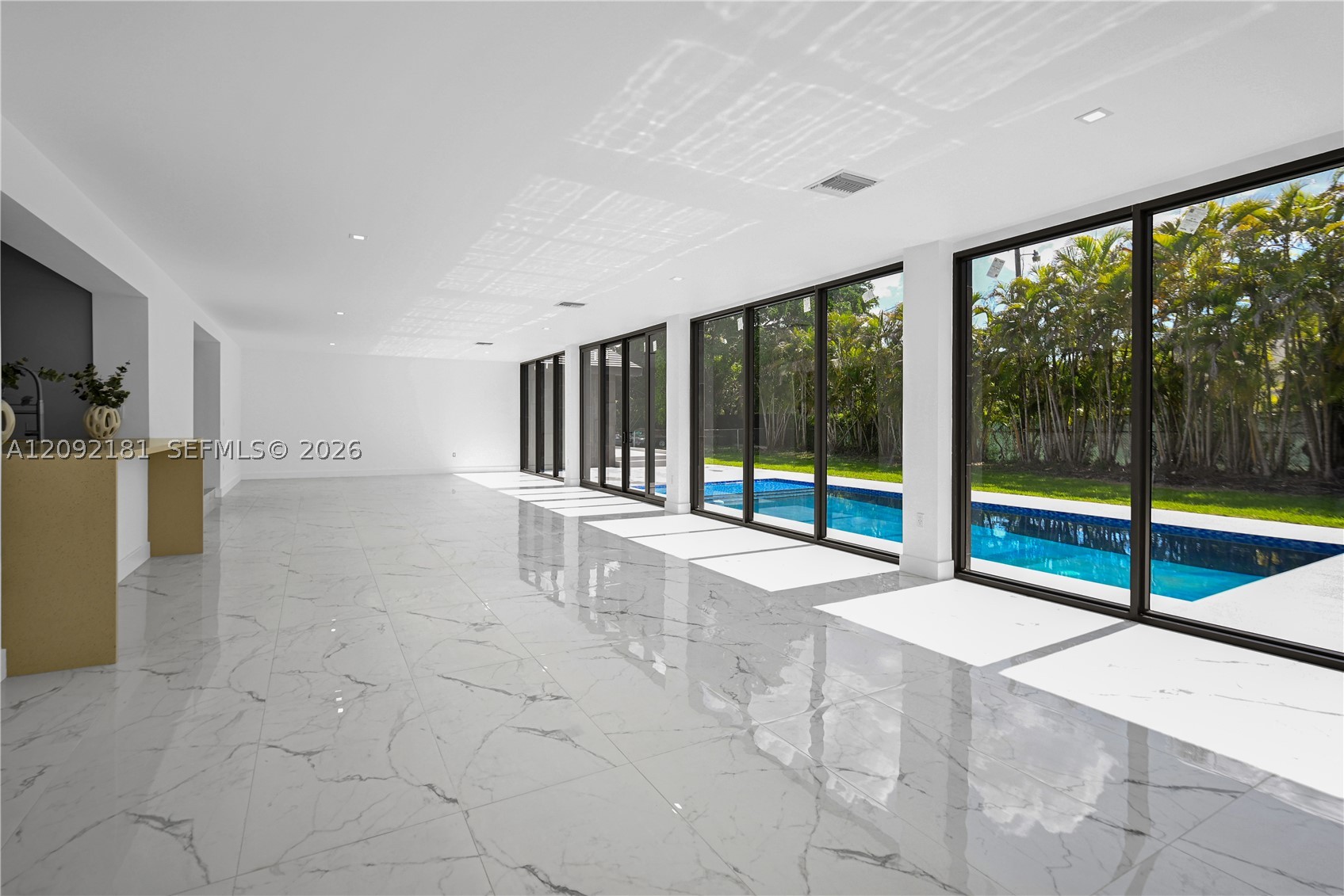 9505 SW 67th Ave Pinecrest, FL 33156