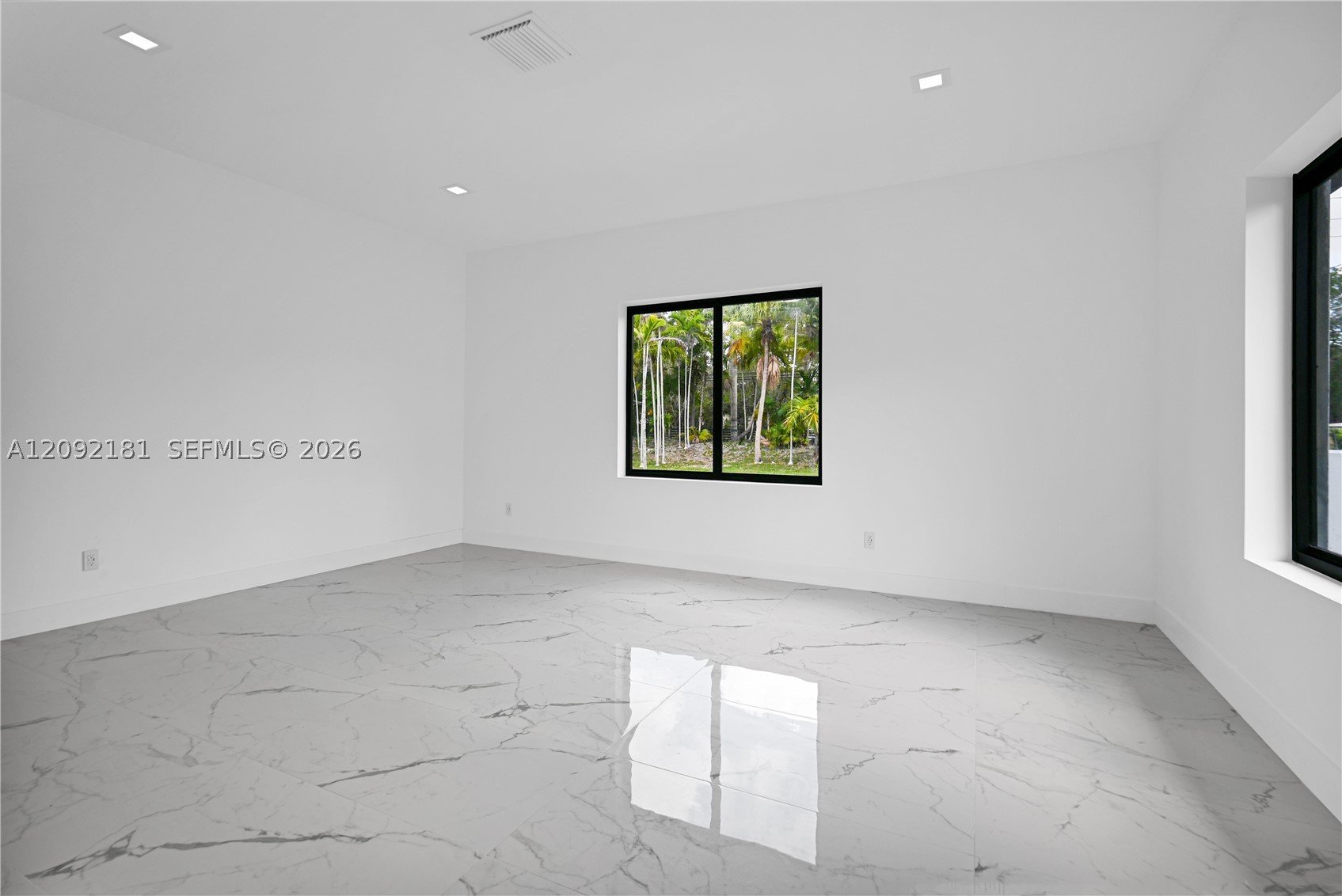 9505 SW 67th Ave Pinecrest, FL 33156