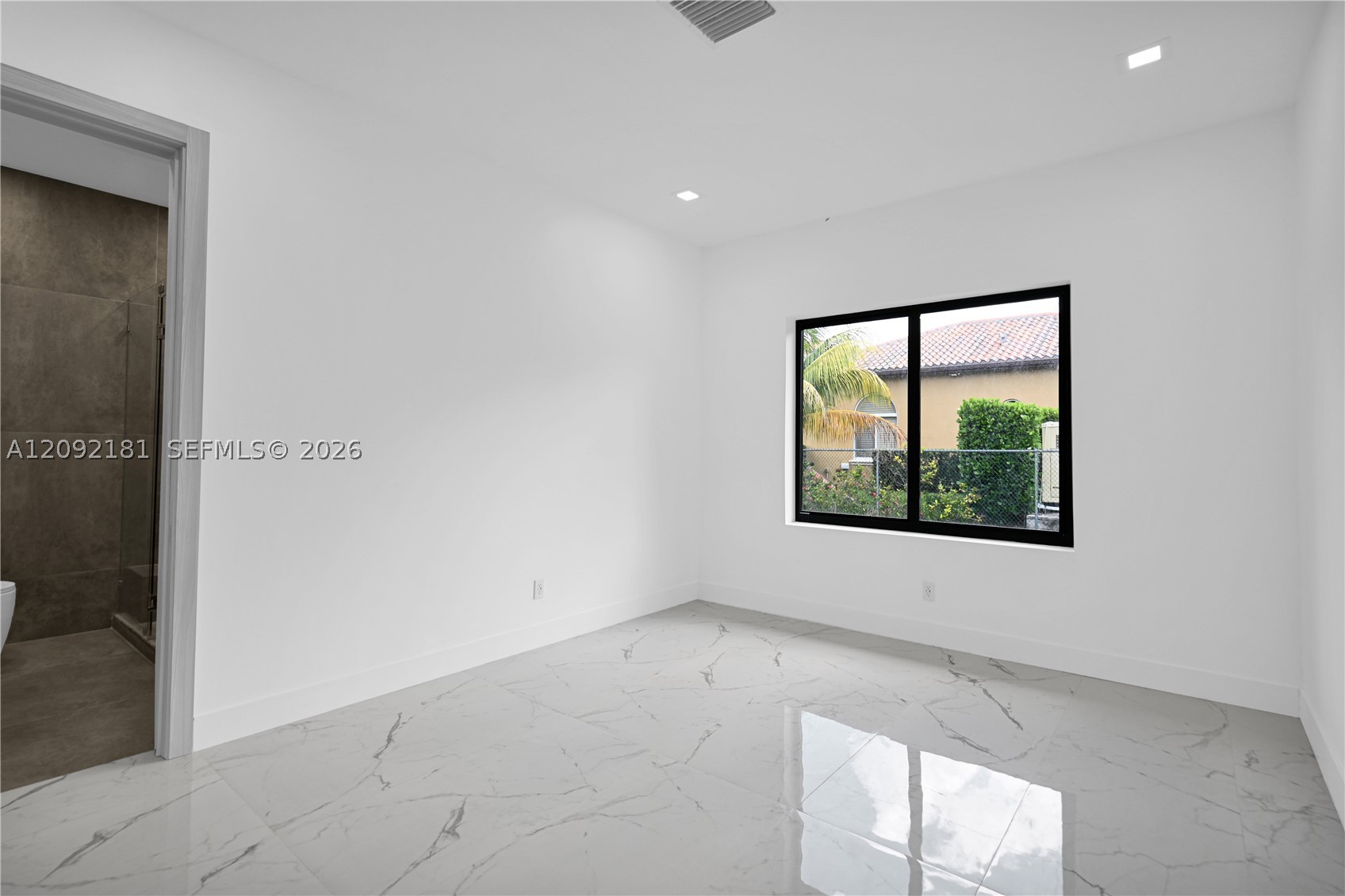 9505 SW 67th Ave Pinecrest, FL 33156