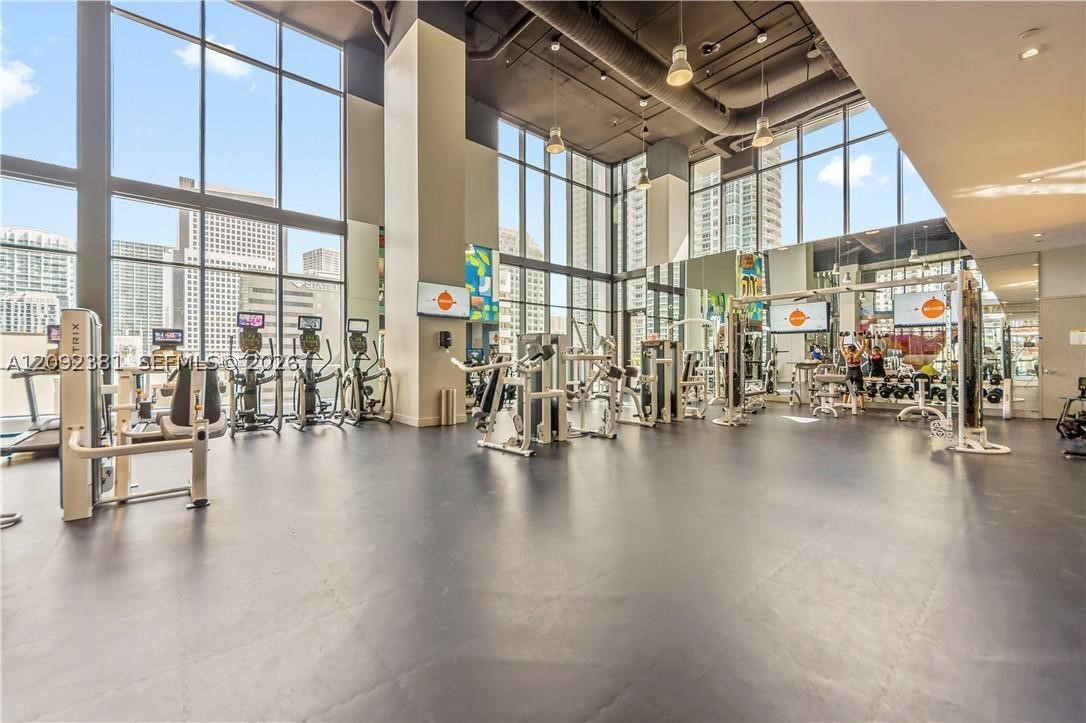 image 1010 Brickell13