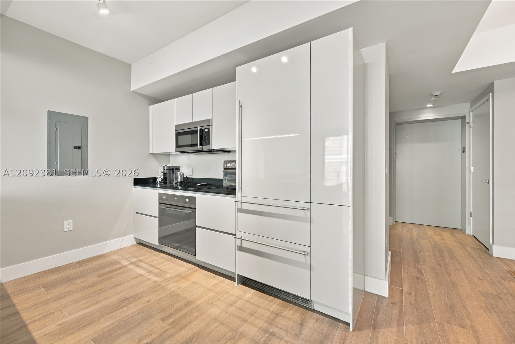 image 1010 Brickell30