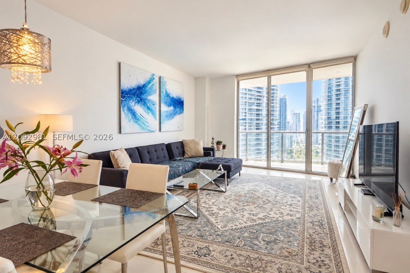 475 Brickell Ave #3512