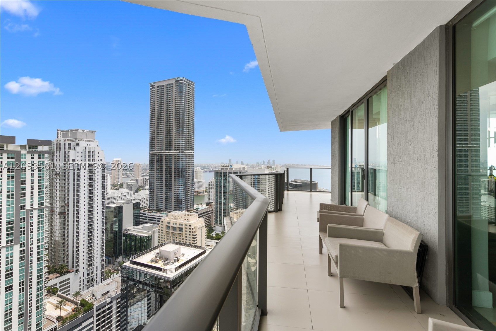 image Dua Miami4