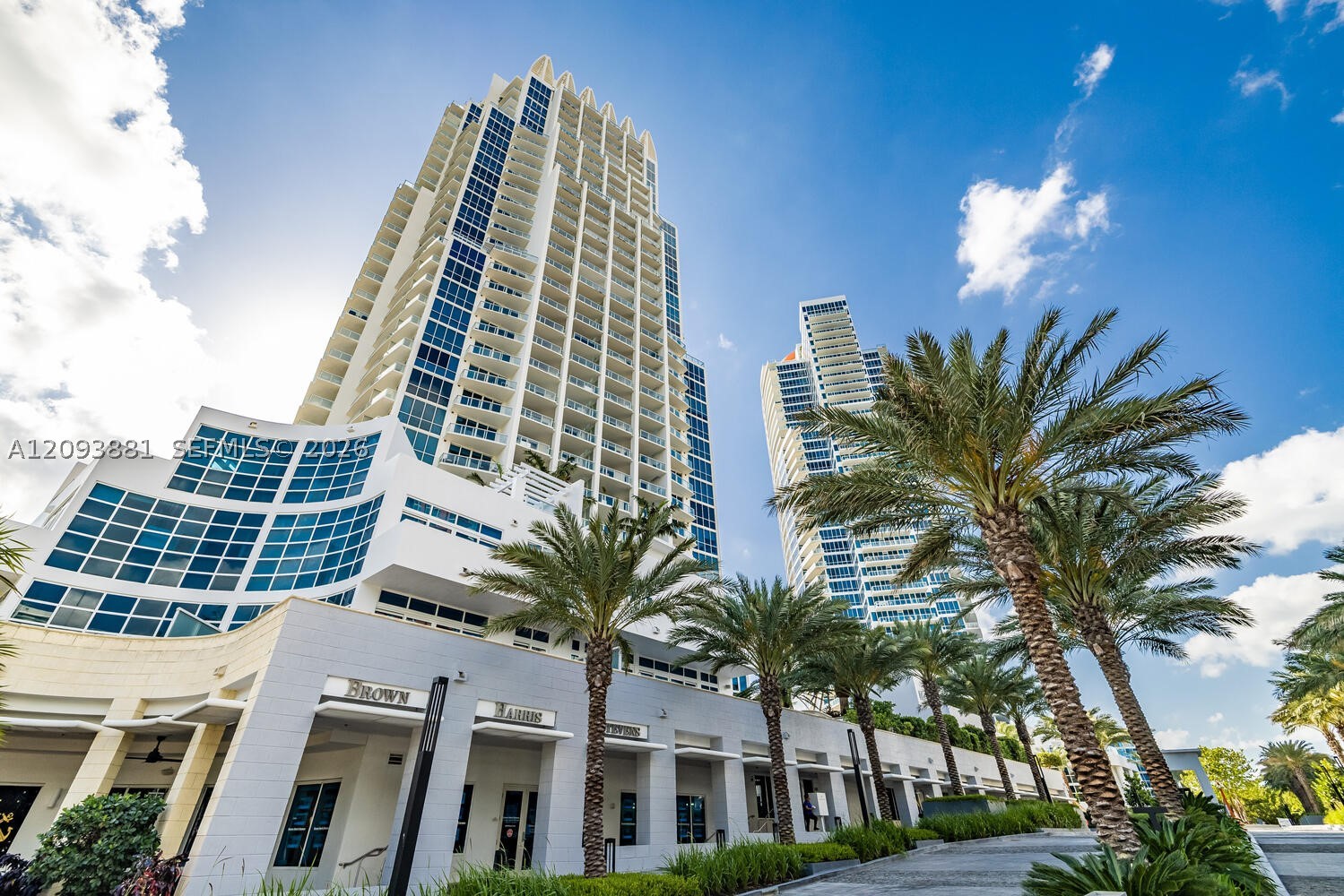 image Continuum South Beach South Tower23