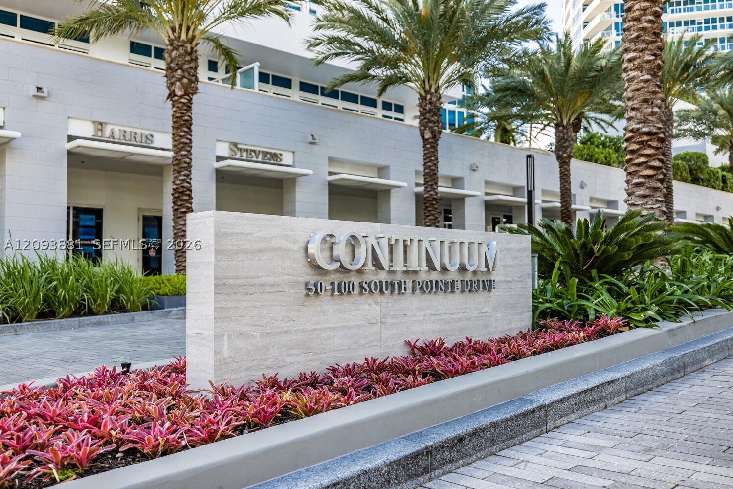 image Continuum South Beach South Tower24