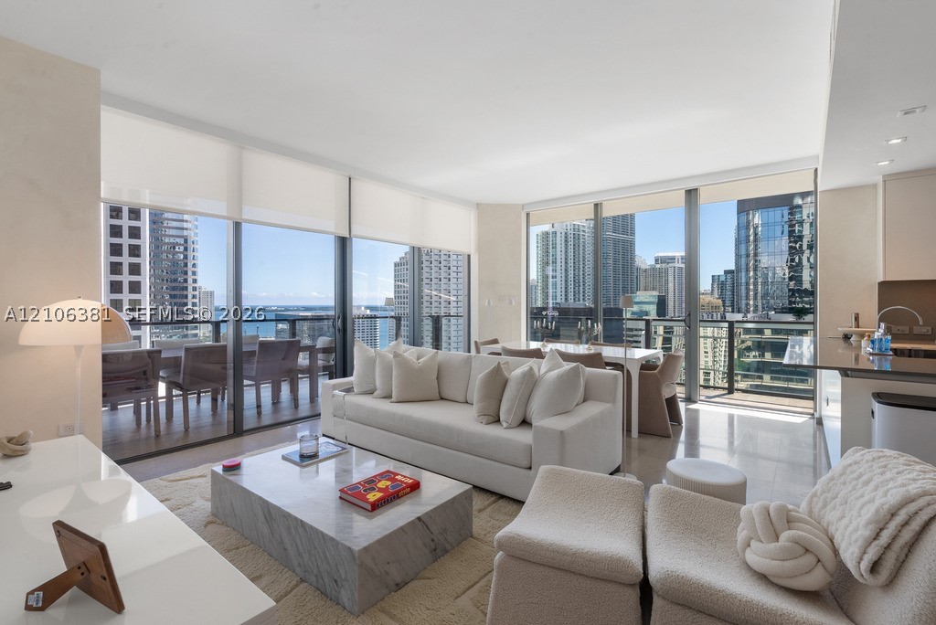 68 SE 6th St #1701