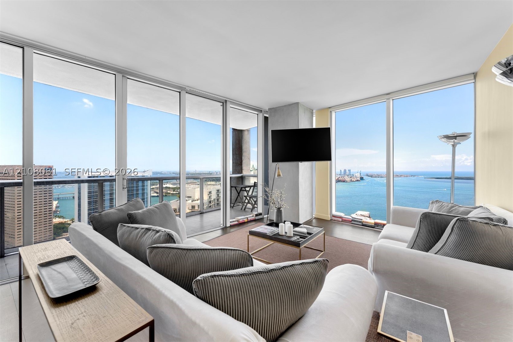 495 Brickell Ave #4502