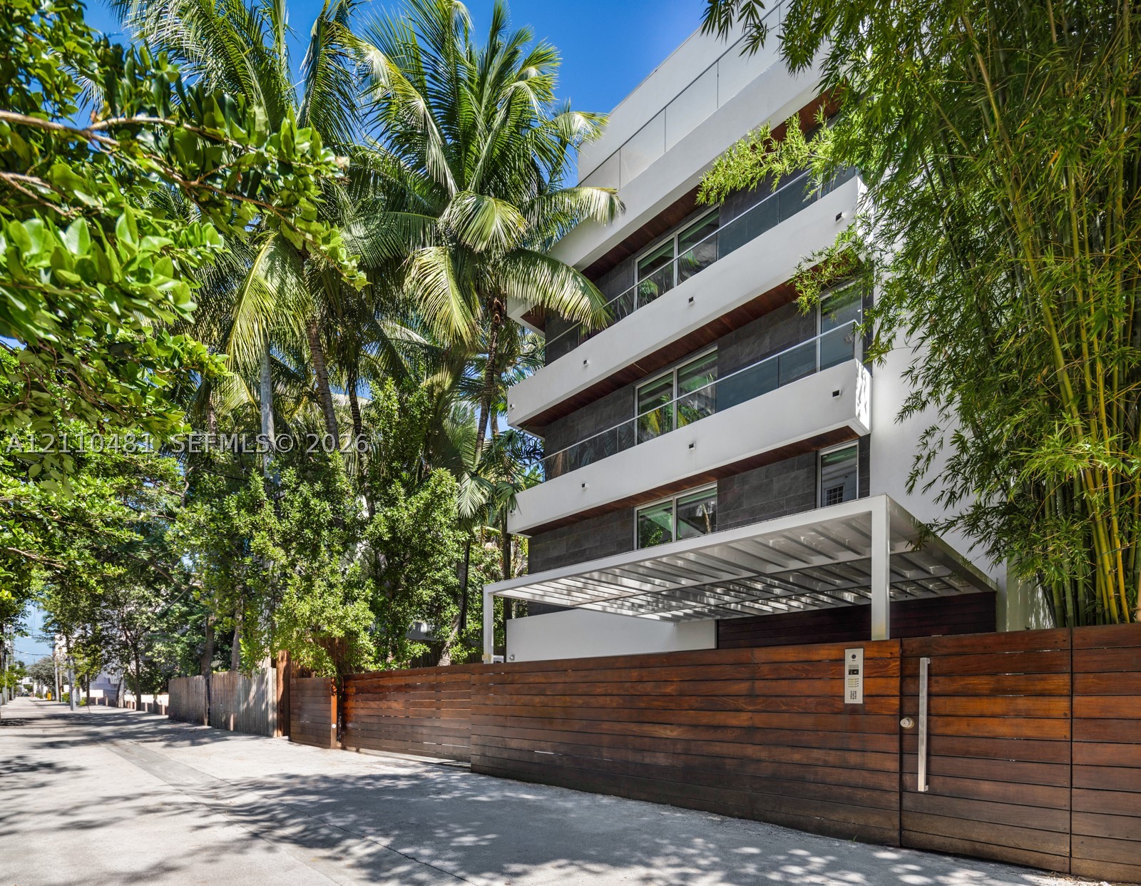 234 Washington Ave #D