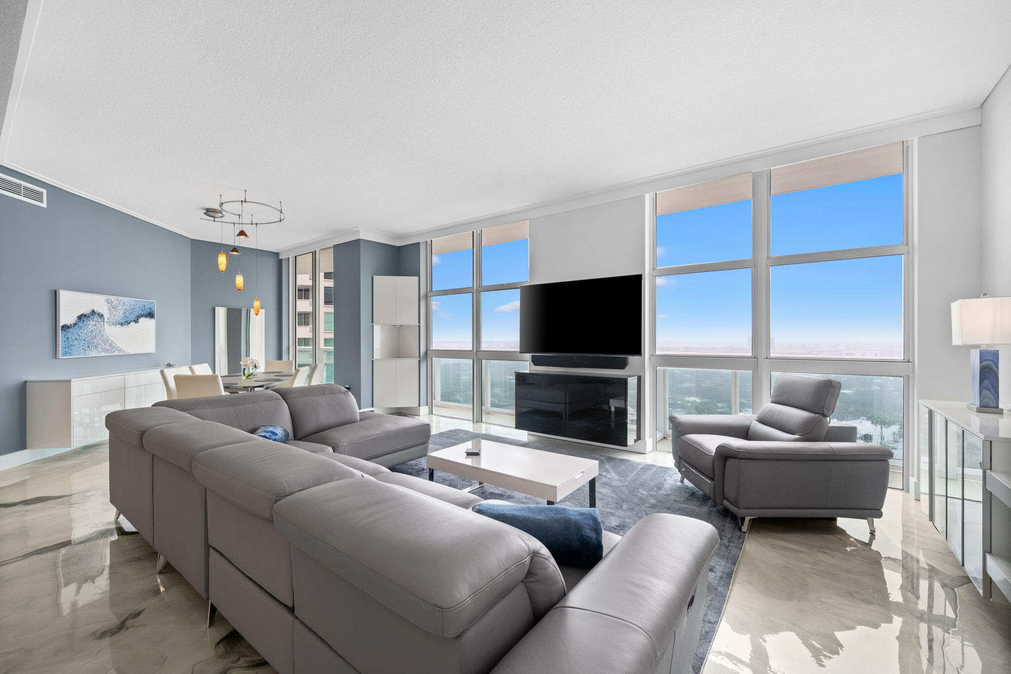 347 N New Riv Dr #Ph7