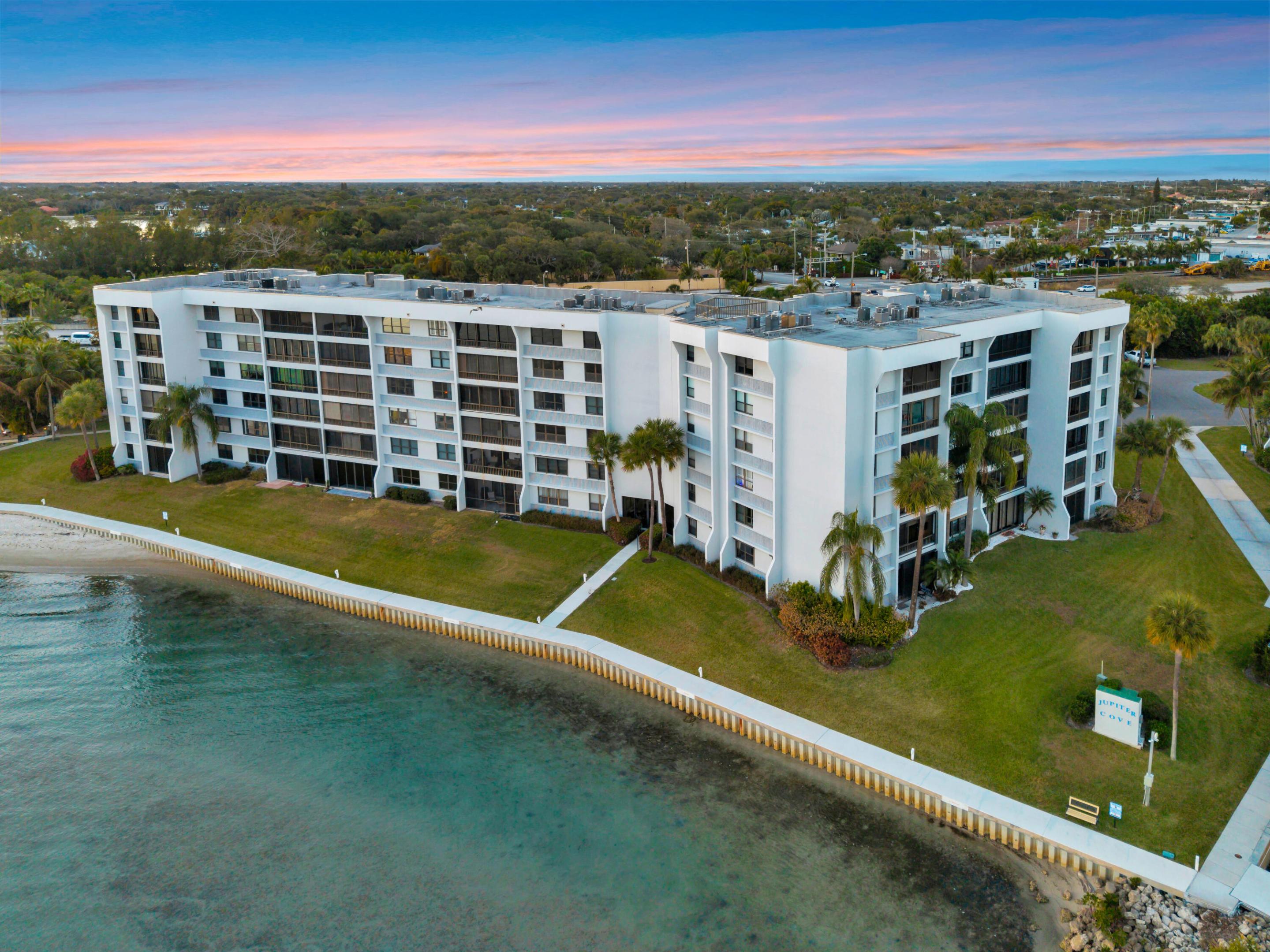 1542 Jupiter Cv #503 Jupiter, FL 33469