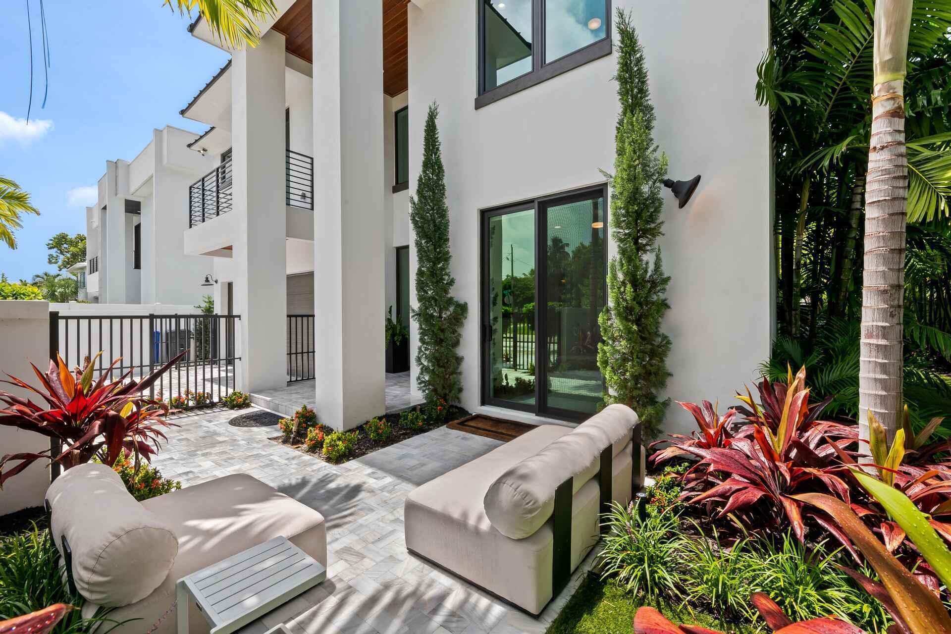 3400 NE 25th Fort Lauderdale, FL 33305