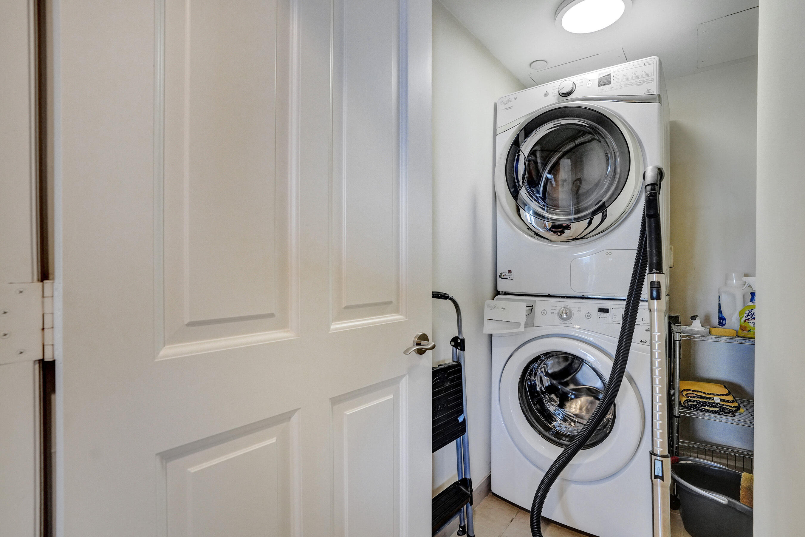 image Acqualina Residences25