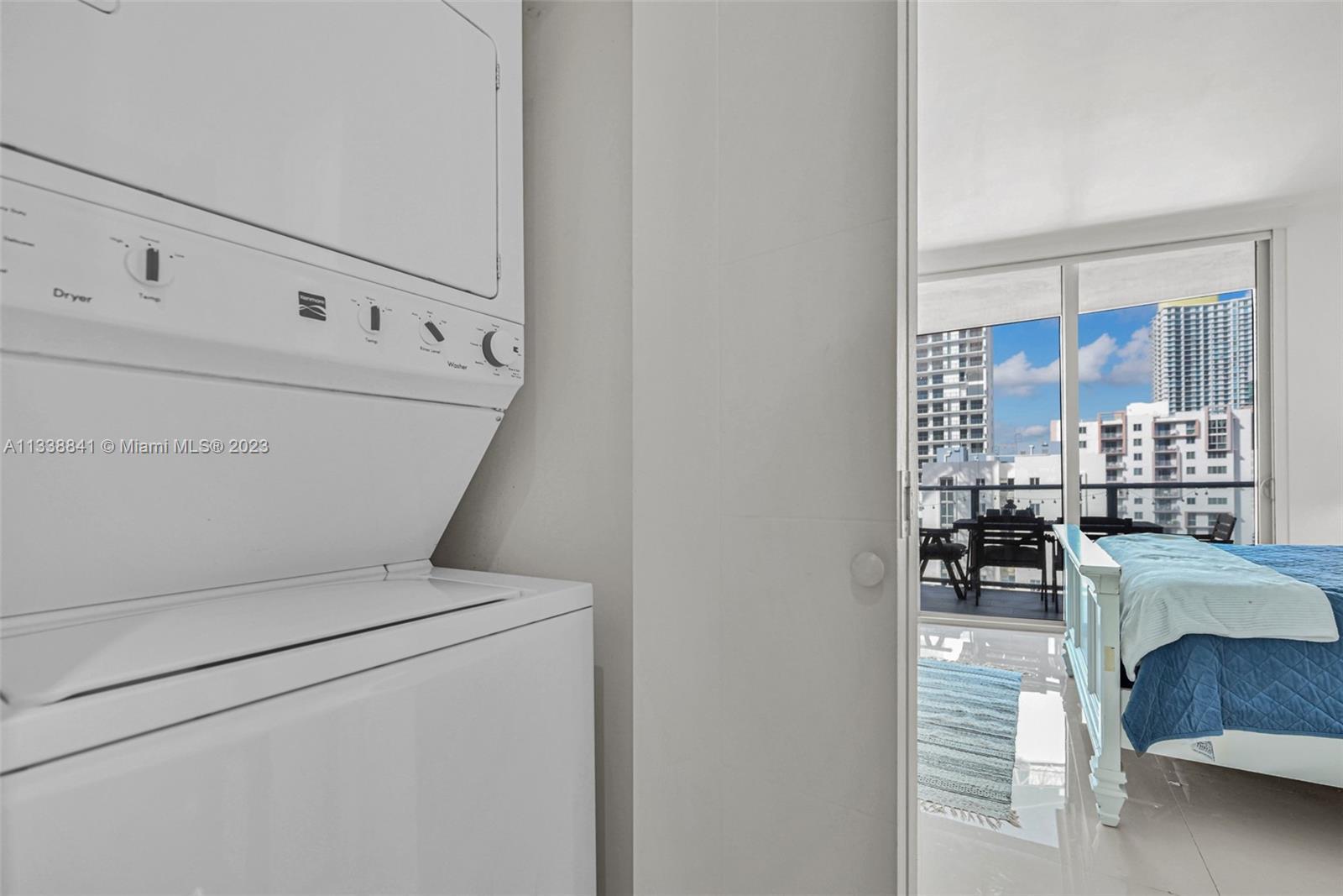 image Brickell Ten15