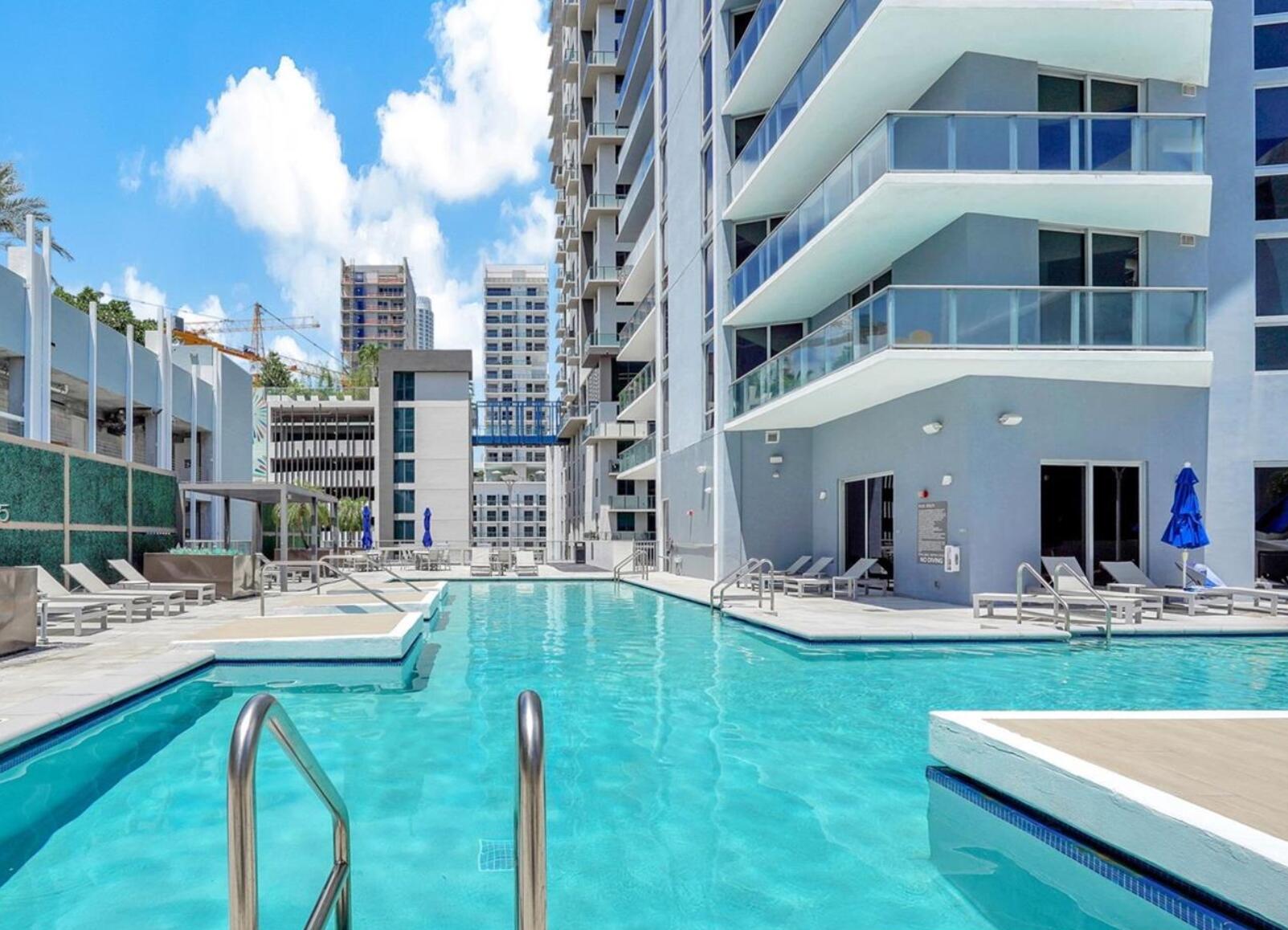 image Brickell Ten20