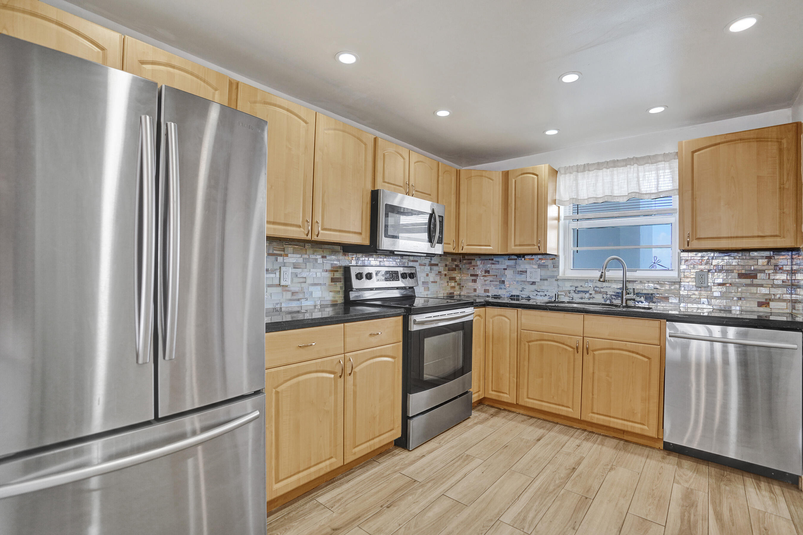 3051 NE 48th #702 Fort Lauderdale, FL 33308