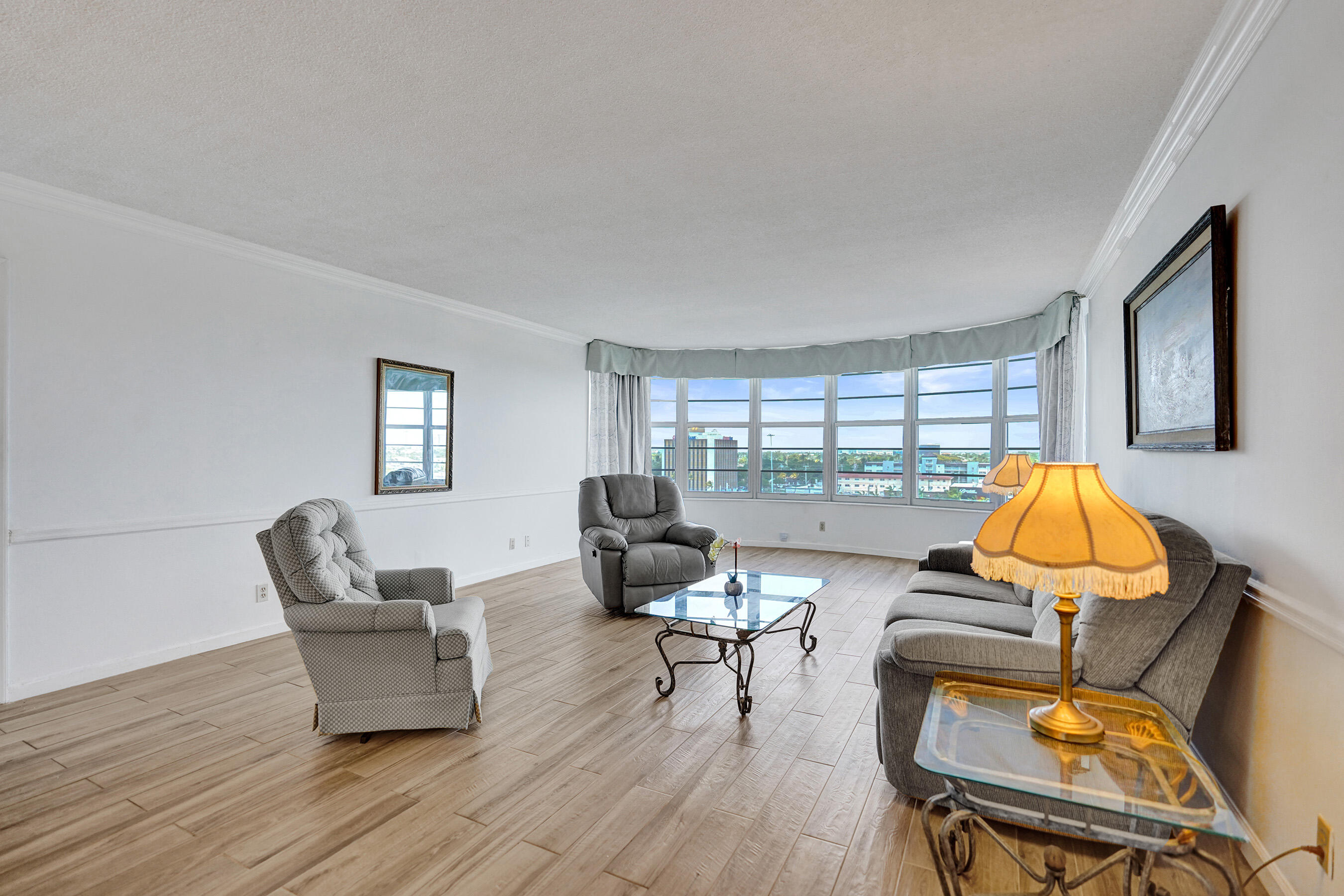 3051 NE 48th #702 Fort Lauderdale, FL 33308