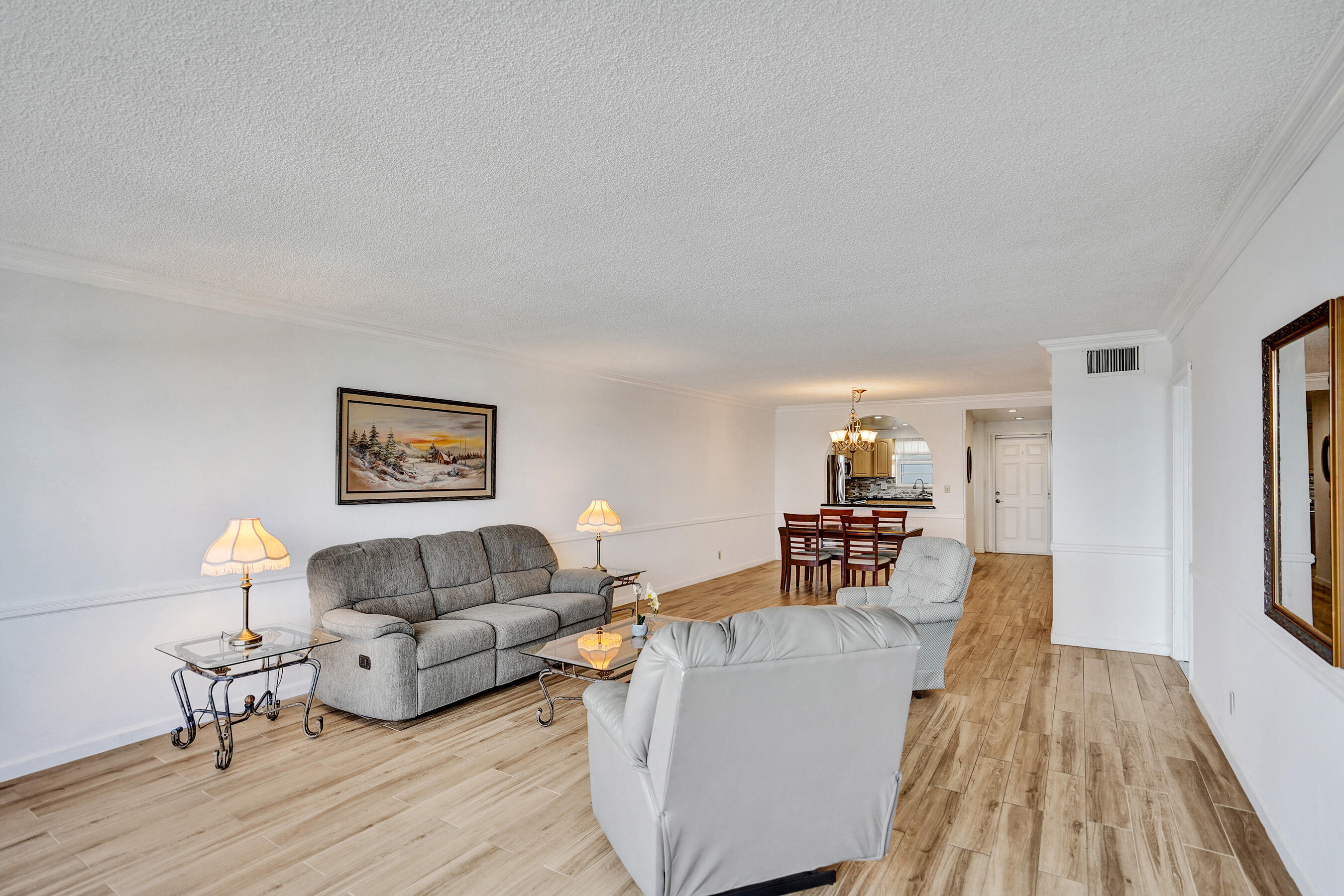 3051 NE 48th #702 Fort Lauderdale, FL 33308