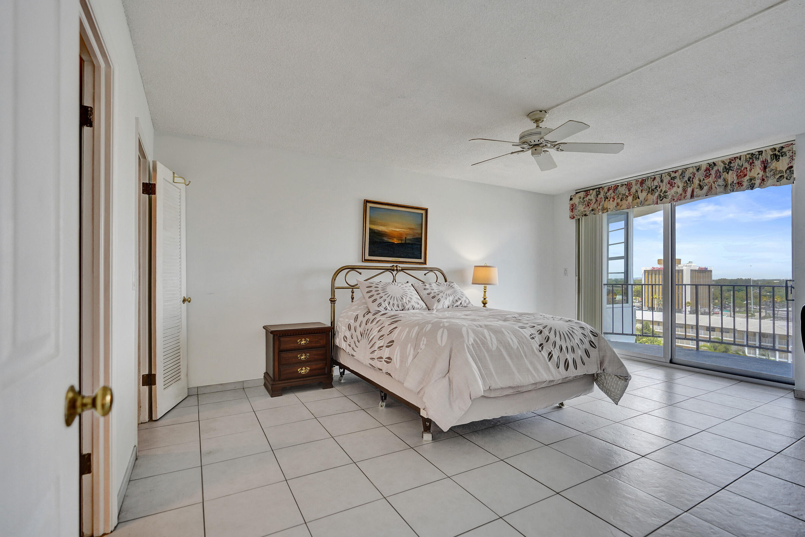 3051 NE 48th #702 Fort Lauderdale, FL 33308