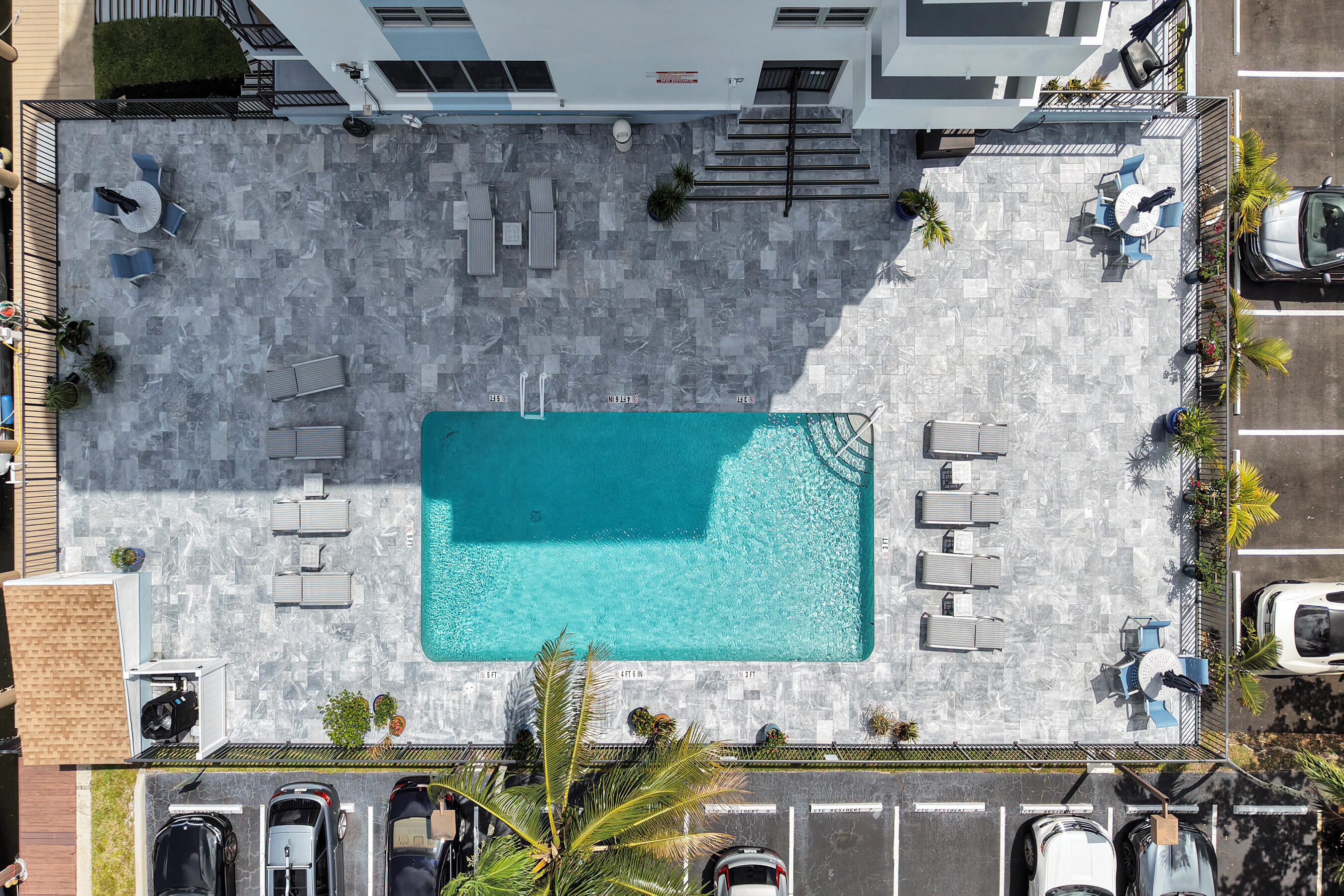 3051 NE 48th #702 Fort Lauderdale, FL 33308